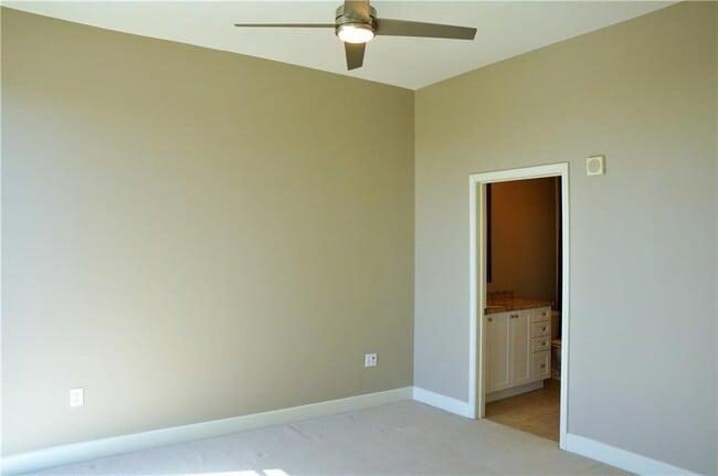 Building Photo - 2795 Peachtree Rd