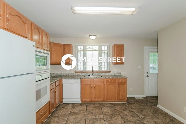 Building Photo - 3 Bedroom Pet-Friendly Home in Florissant,...
