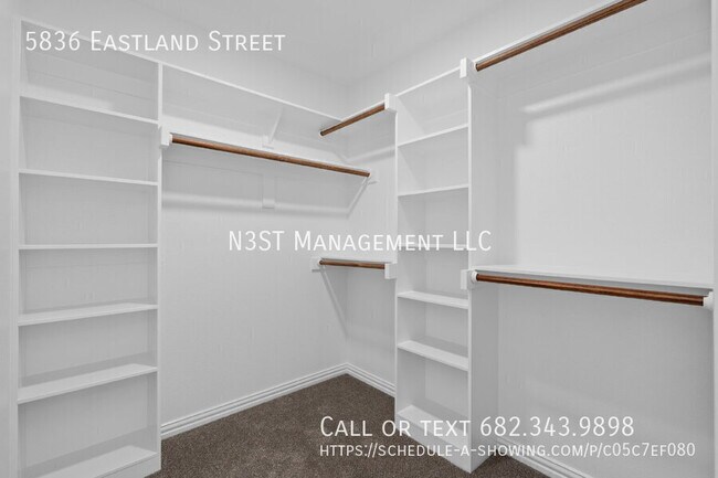 Building Photo - 5836 Eastland St