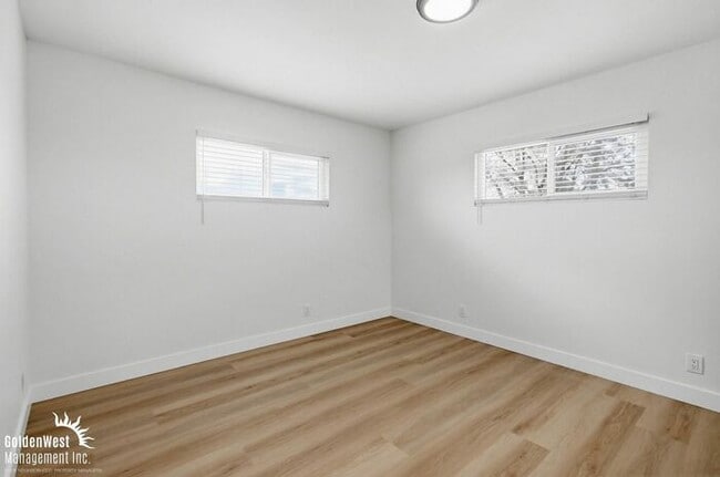 Building Photo - Newly Renovated 2Bdm 1Ba Apartment with Modern Upgrades in Chula Vista!