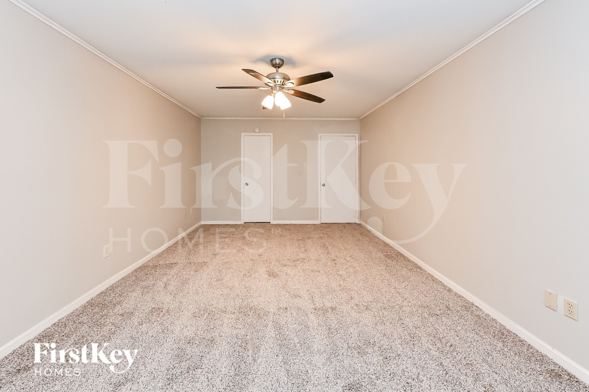 Building Photo - 16911 Memorial Oaks Ln