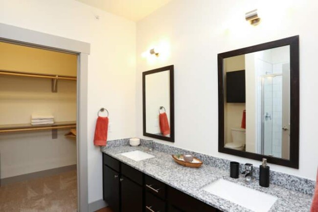 Building Photo - 1 bedroom in Austin TX 78736