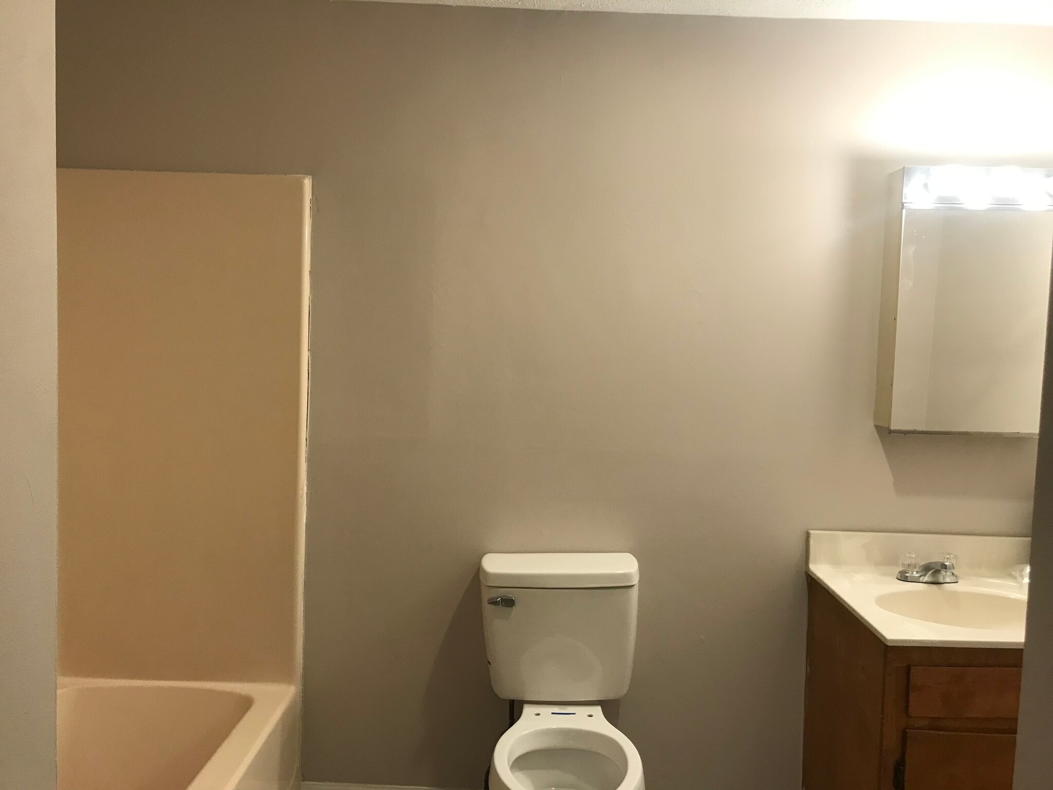 Building Photo - 1110 Broad St