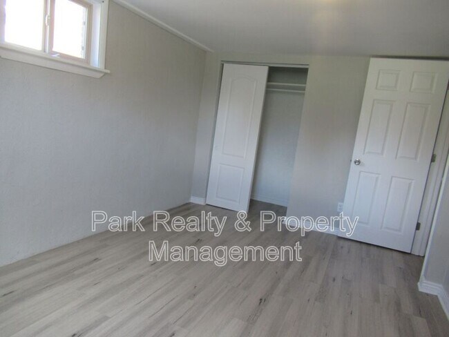 Building Photo - 2718 Ames St