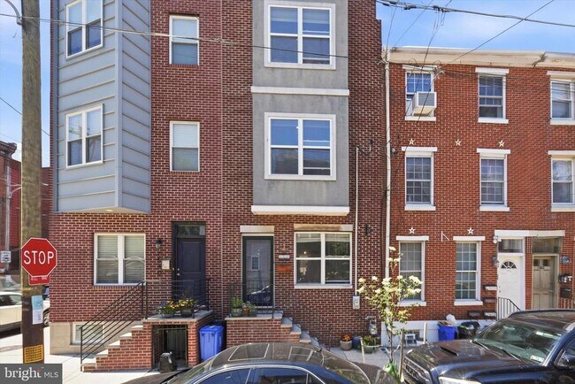 Building Photo - 1538 S 4th St