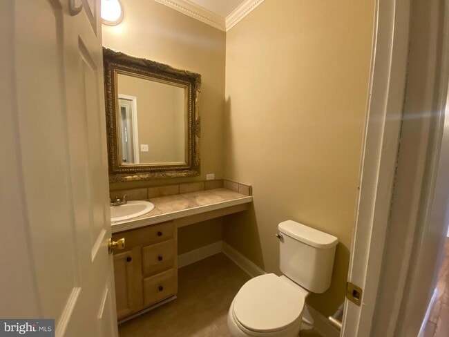 Building Photo - 47 Pikeview Dr