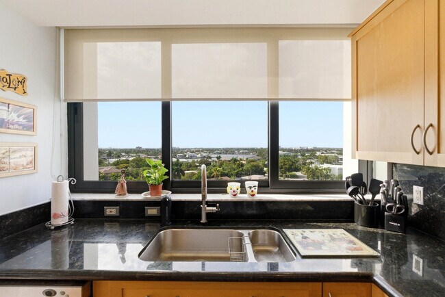 Building Photo - 1361 S Ocean Blvd