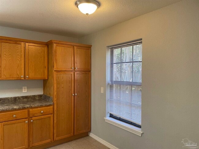 Building Photo - 5067 Serry Ln