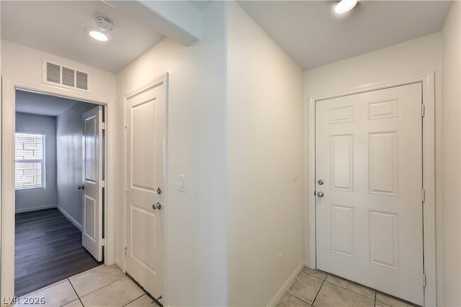 Building Photo - 4983 Angel Heart St