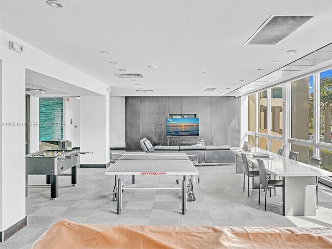 Building Photo - 1200 West Ave