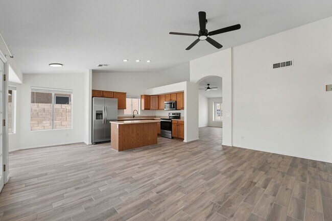 Building Photo - 7842 W Boca Raton Rd