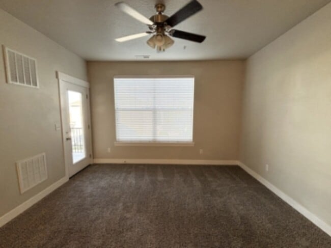 Building Photo - 13049 S Cannavale Ln