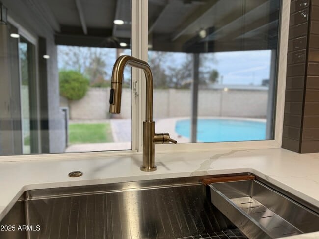 Building Photo - 11827 N 35th St