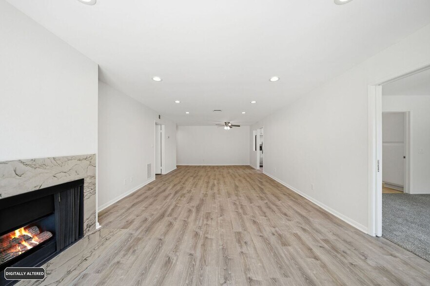 Building Photo - 12400 Montecito Rd