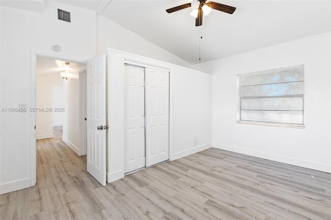 Building Photo - 1557 NW 15th Ave