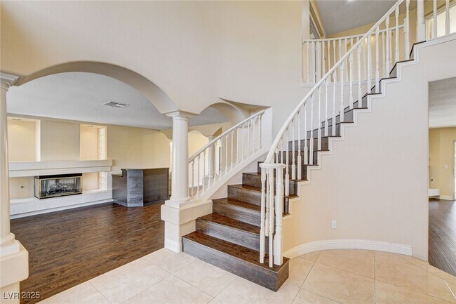 Building Photo - 2707 Mallard Landing Ave