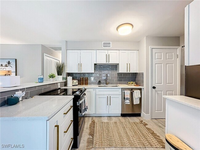 Building Photo - 9 Knights Bridge Rd