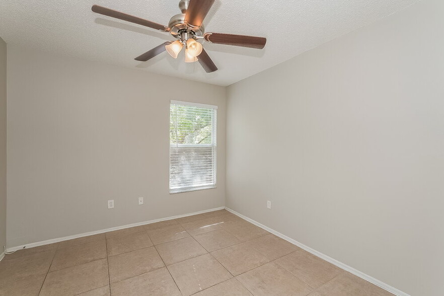Building Photo - 8723 Morrison Oaks Ct