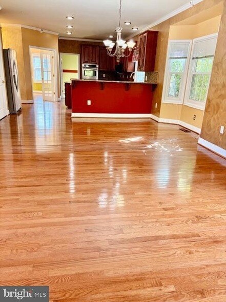 Building Photo - 9008 Doris Dr