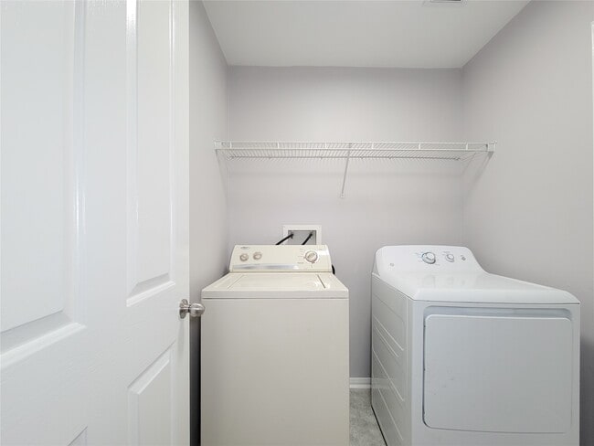 Building Photo - 6730 Wide Creek Dr