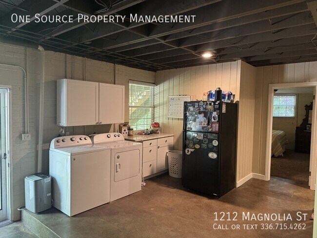 Building Photo - 1212 Magnolia St