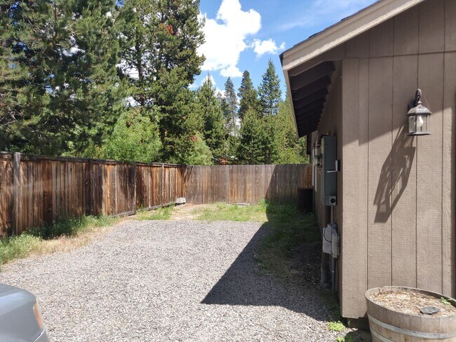 Building Photo - Charming 4-Bedroom Home on 1/2 Acre with a Fenced Backyard, Fully Insulated Double-Car Garage, in...