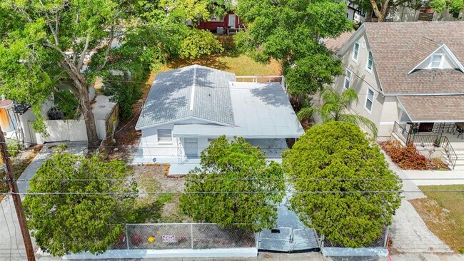 Building Photo - 3512 N 10th St