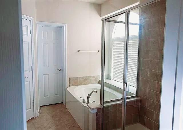 Building Photo - 3620 Curbstone Way