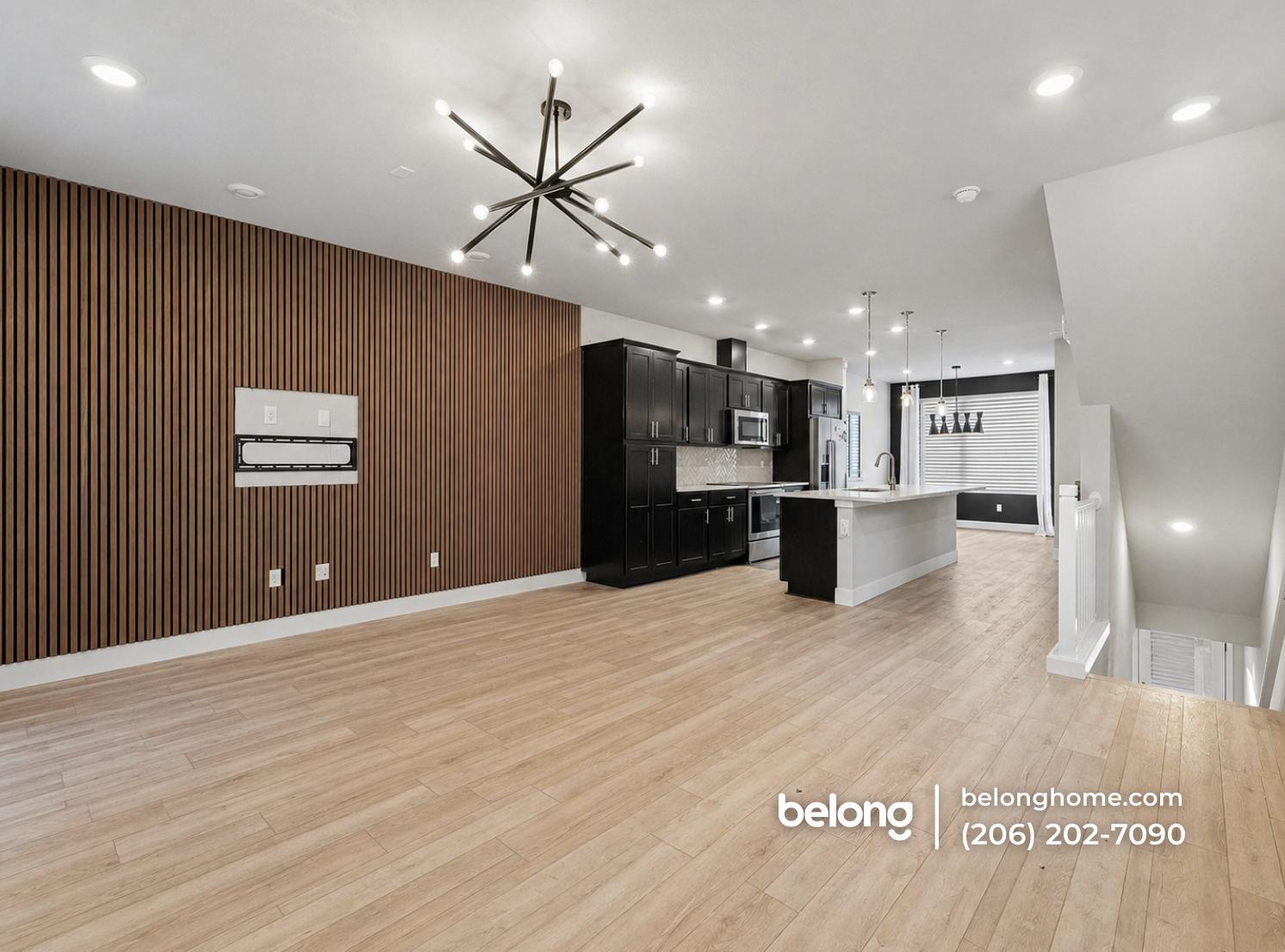 Building Photo - 13347 Greenwood Ave N
