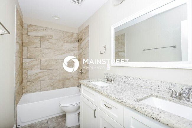 Building Photo - 4 Bedroom Pet-Friendly Home in Rowlett, TX with Main Street Renewal