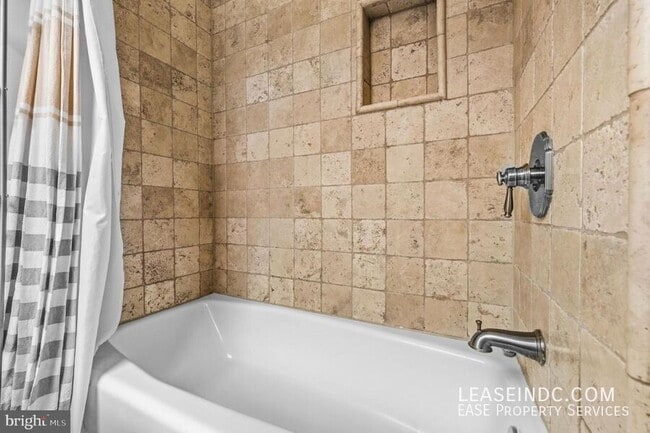 Building Photo - 1608 4th St NW