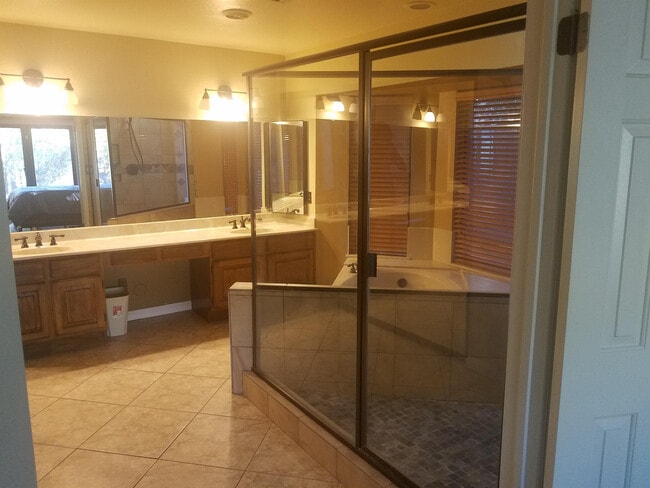 Building Photo - 1957 E Citation Ln