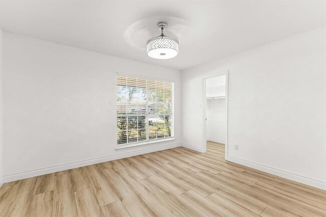 Building Photo - 1508 Lochaline Loop