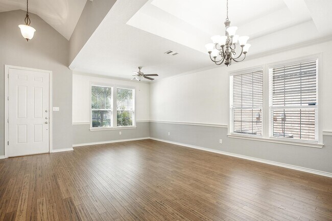 Building Photo - 2824 Mission Tejas Dr
