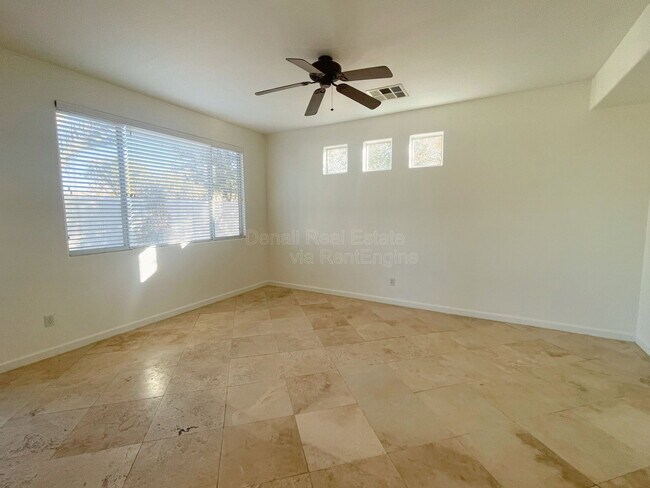 Building Photo - 2211 S Harper