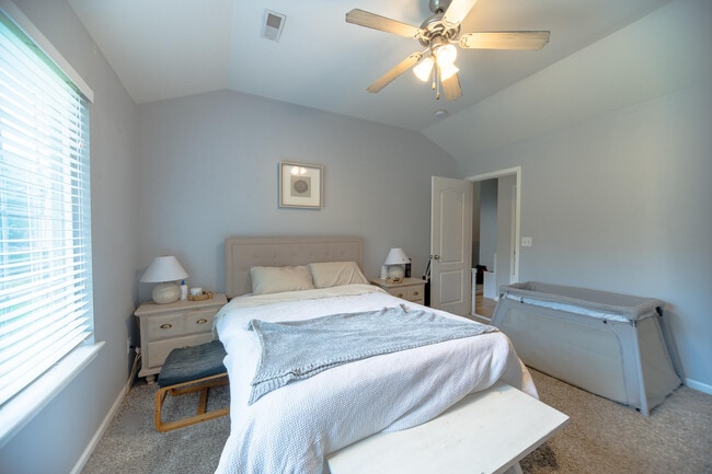 Building Photo - 5104 Opal Dr