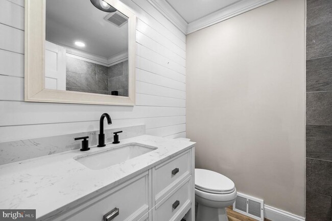 Building Photo - 43 Gunning Ln