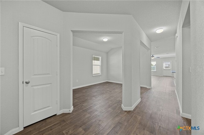 Building Photo - 118 Rochester Ln