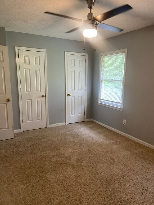 Building Photo - Coming Soon in Grayson Valley!