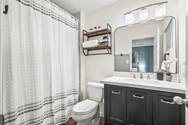 Building Photo - 3207 N 69th Pl