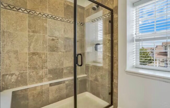 Building Photo - 10904 Cascading Spring Cir