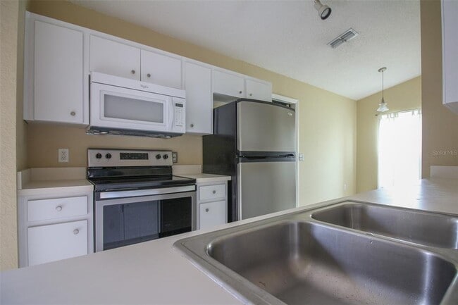 Building Photo - 1367 Laurel Glen Dr