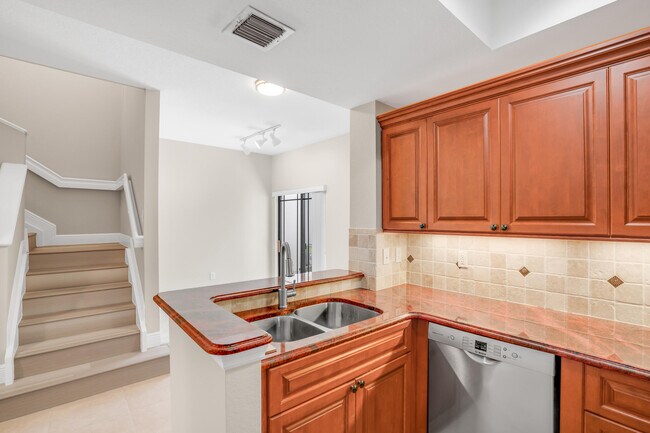 Building Photo - 2802 Sarento Pl