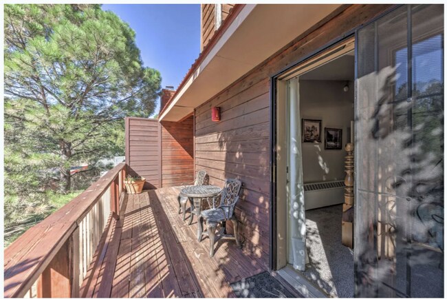 Building Photo - 607 Wingfield St