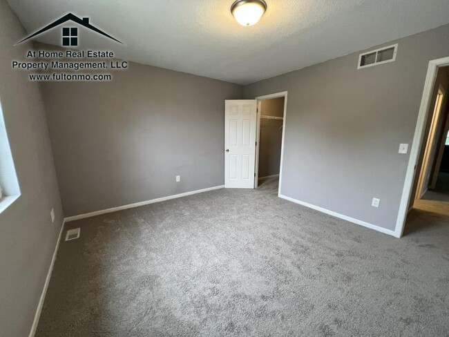 Building Photo - 1012 Boulder Court