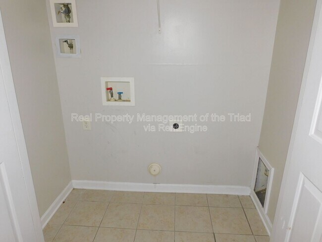 Building Photo - 3211 North O.Henry Boulevard