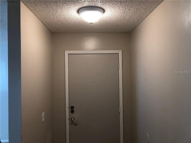 Building Photo - 2408 Swailes Dr
