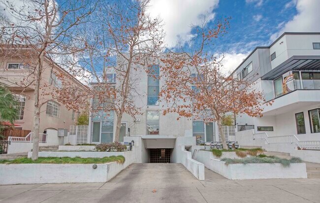 Primary Photo - Martel Lofts