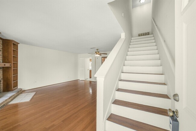 Building Photo - 2019 Place Rebecca Ln