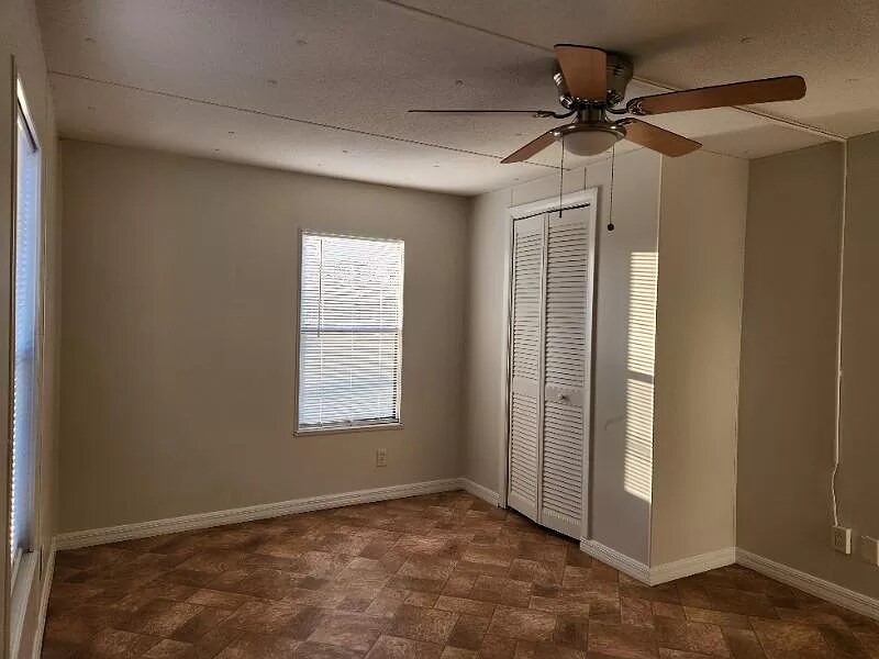 Building Photo - 14220 Brookridge Blvd